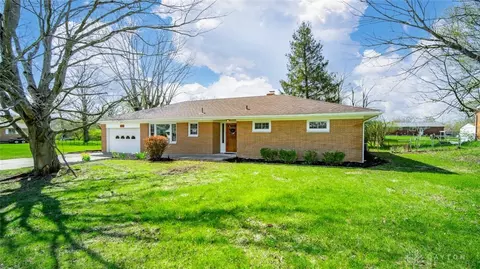 3359 North Dr, Dayton, OH 45432