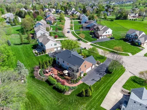 7431 Windsor Park Dr, Maineville, OH 45039 photo 8