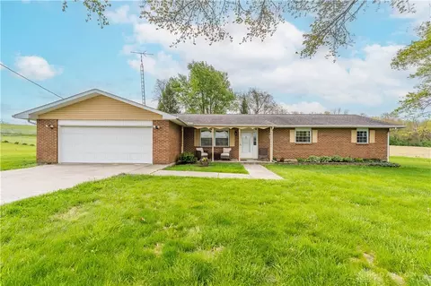 8568 Battin Howell Rd, South Charleston, OH 45368