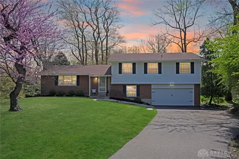 3446 S Dakar Dr, Dayton, OH 45431