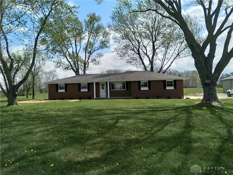 5638 Ozias Rd, Eaton, OH 45320
