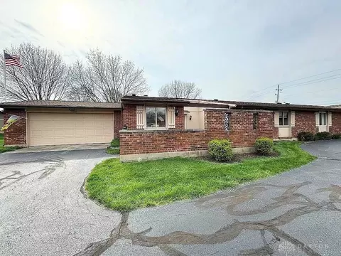109 Commons Ave, Englewood, OH 45322