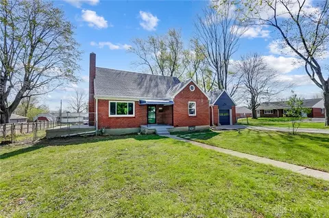 4148 Locustwood Dr, Dayton, OH 45429