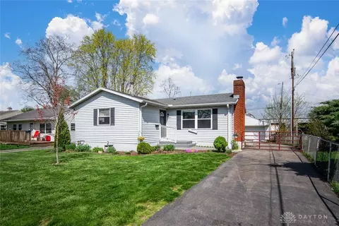 811 June Dr, Xenia, OH 45385