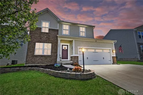 2807 Riverstone Dr, Xenia, OH 45385