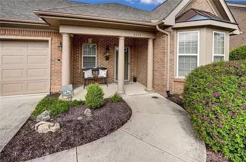 9244 Shadbush Cir, Centerville, OH 45458