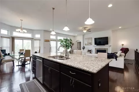 135 Clearsprings Dr, Springboro, OH 45066 photo 18