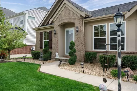 135 Clearsprings Dr, Springboro, OH 45066 photo 4