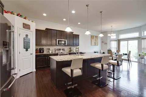 135 Clearsprings Dr, Springboro, OH 45066 photo 21