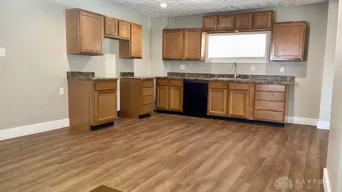 739 N Belmont Ave, Springfield, OH 45503 photo 10