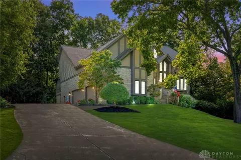 45 Heatherwoode Cir, Springboro, OH 45066