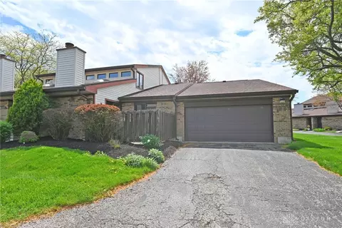 9101 Deer Foot Way, Miamisburg, OH 45342
