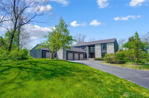 4435 Moraine Ridge Ln, Dayton, OH 45429