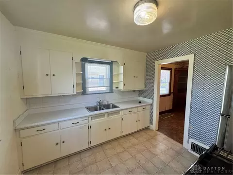 1315 N Lowry Ave, Springfield, OH 45504 photo 12