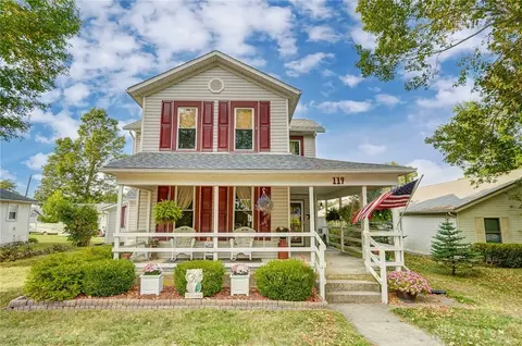 119 Greenville Ave, Ludlow Falls, OH 45339
