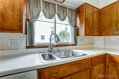 623 Snowhill Blvd, Springfield, OH 45504 photo 13