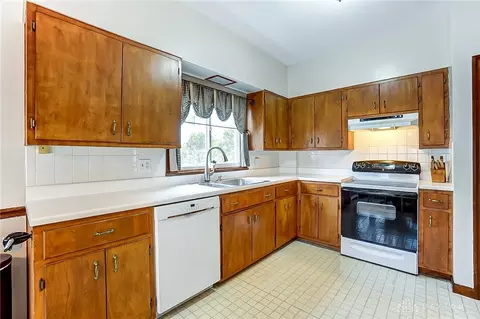 623 Snowhill Blvd, Springfield, OH 45504 photo 14