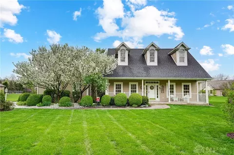 7660 Conservancy Rd, Germantown, OH 45327