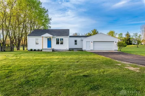 9499 Clearcreek Franklin Rd, Miamisburg, OH 45342