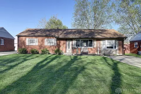 310 Lang Ct, Englewood, OH 45322