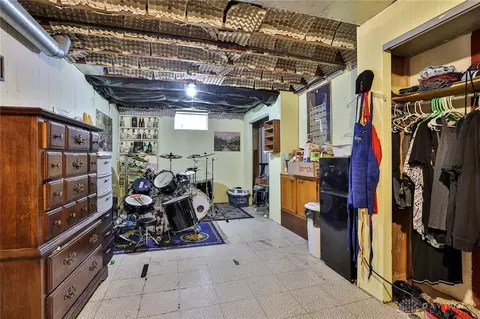 Undisclosed, Hamilton, OH 45013 photo 16