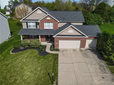 9042 Highland Cir, Springboro, OH 45066