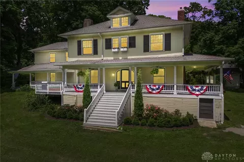 86 N West St, Bellbrook, OH 45305