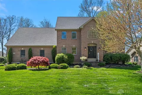 800 Brookwood Dr, Troy, OH 45373