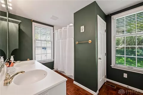 158 Lyons Dr, Dayton, OH 45459 photo 23