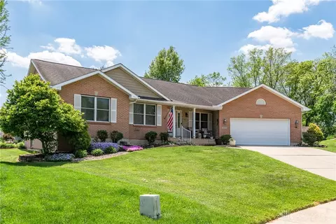 4904 Oaks Ct, Middletown, OH 45042