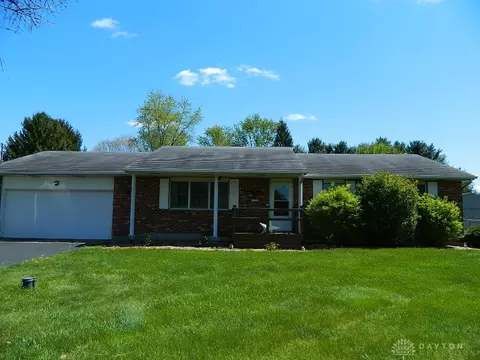 2960 Old Clifton Rd, Springfield, OH 45502