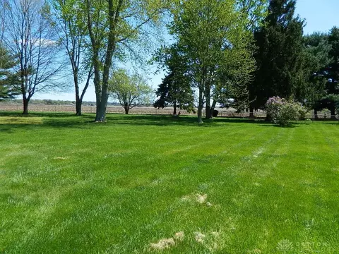 2960 Old Clifton Rd, Springfield, OH 45502 photo 6