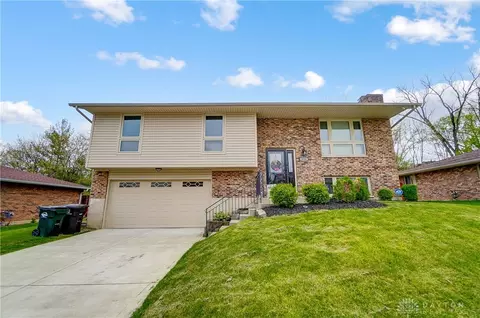 416 Greenport Dr, Dayton, OH 45449