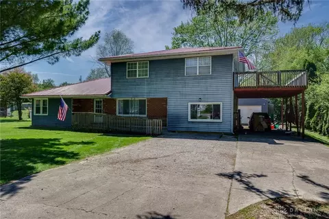 3329 Ravenwood Rd, Fairborn, OH 45324