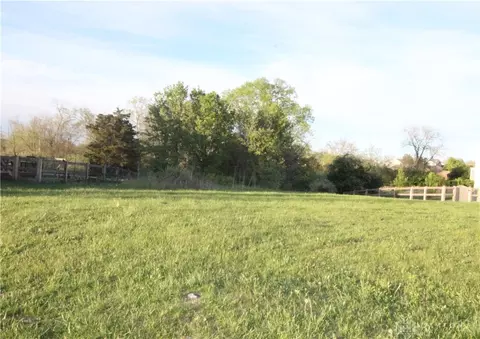 816 Miami Way Dr, Hamilton, OH 45013