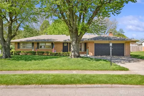 944 Morningside Dr, Xenia, OH 45385