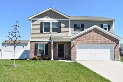 1805 Carly Ct, Piqua, OH 45356
