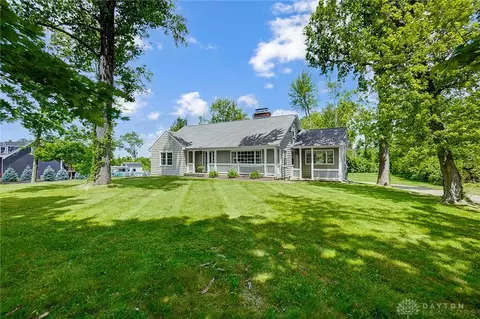 3924 Planeview Dr, Dayton, OH 45431