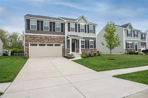 2701 Kingman Dr, Xenia, OH 45385