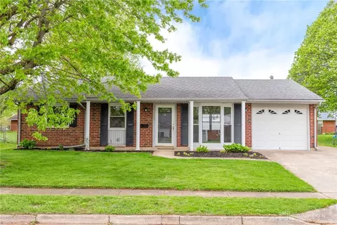 1646 Otoole Dr, Xenia, OH 45385