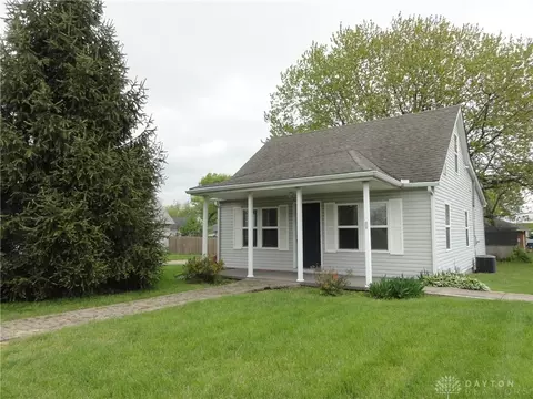 2728 Gladstone St, Moraine, OH 45439