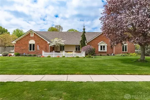 8903 Evan Ct, Springboro, OH 45066
