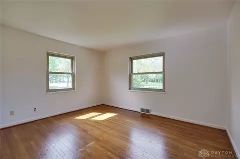 716 E Stroop Rd, Dayton, OH 45429 photo 18