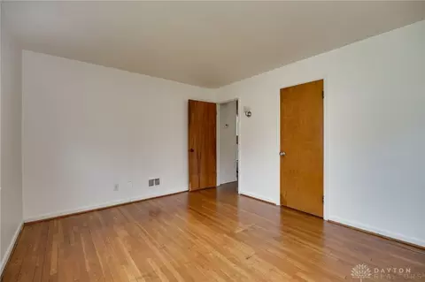 716 E Stroop Rd, Dayton, OH 45429 photo 19