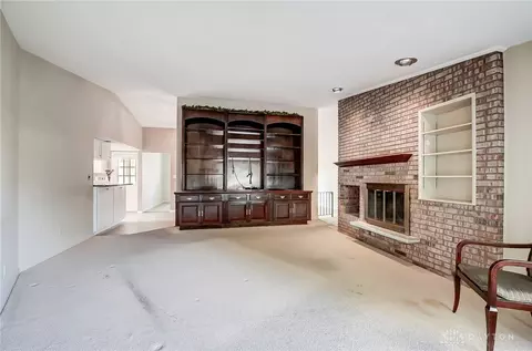 2172 E Oak Tree Dr, Dayton, OH 45440 photo 20