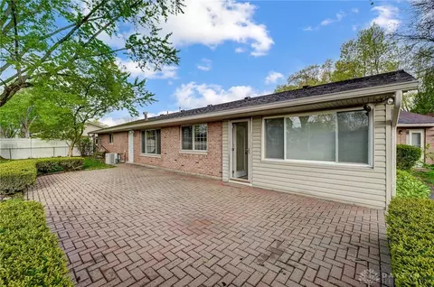 2172 E Oak Tree Dr, Dayton, OH 45440 photo 35