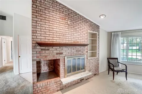 2172 E Oak Tree Dr, Dayton, OH 45440 photo 19