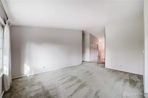 2172 E Oak Tree Dr, Dayton, OH 45440 photo 9