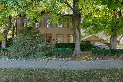 1055 S Alex Rd, West Carrollton, OH 45449