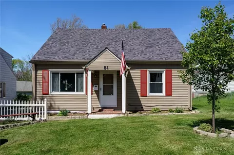 81 Thorpe Dr, Dayton, OH 45420